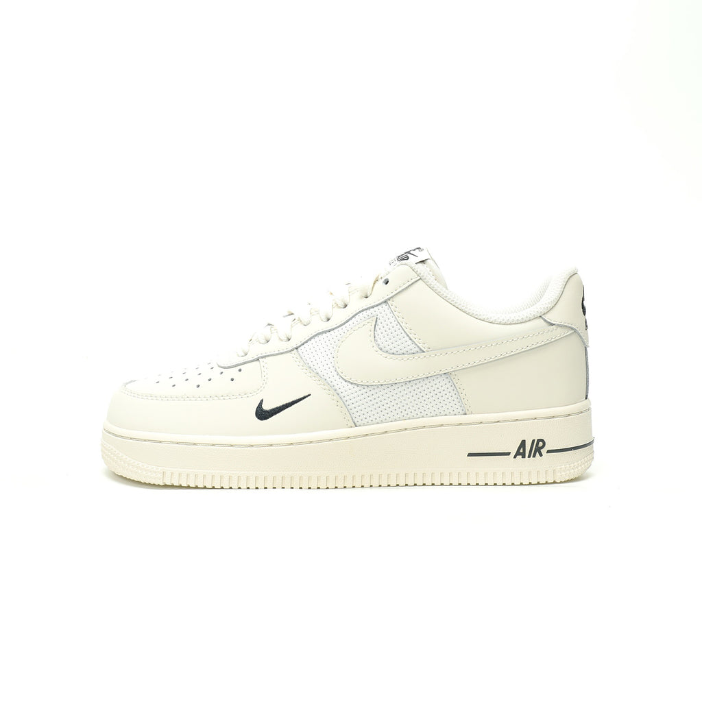Nike Air Force 1 '07 LV8 — Sail / Black