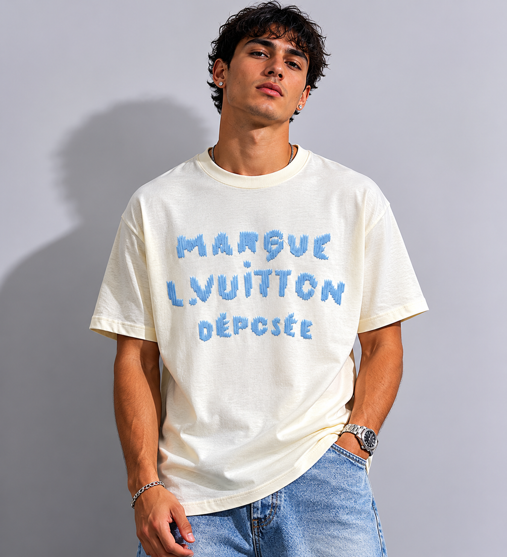 T-Shirt Oversize Cream — Graphic Print