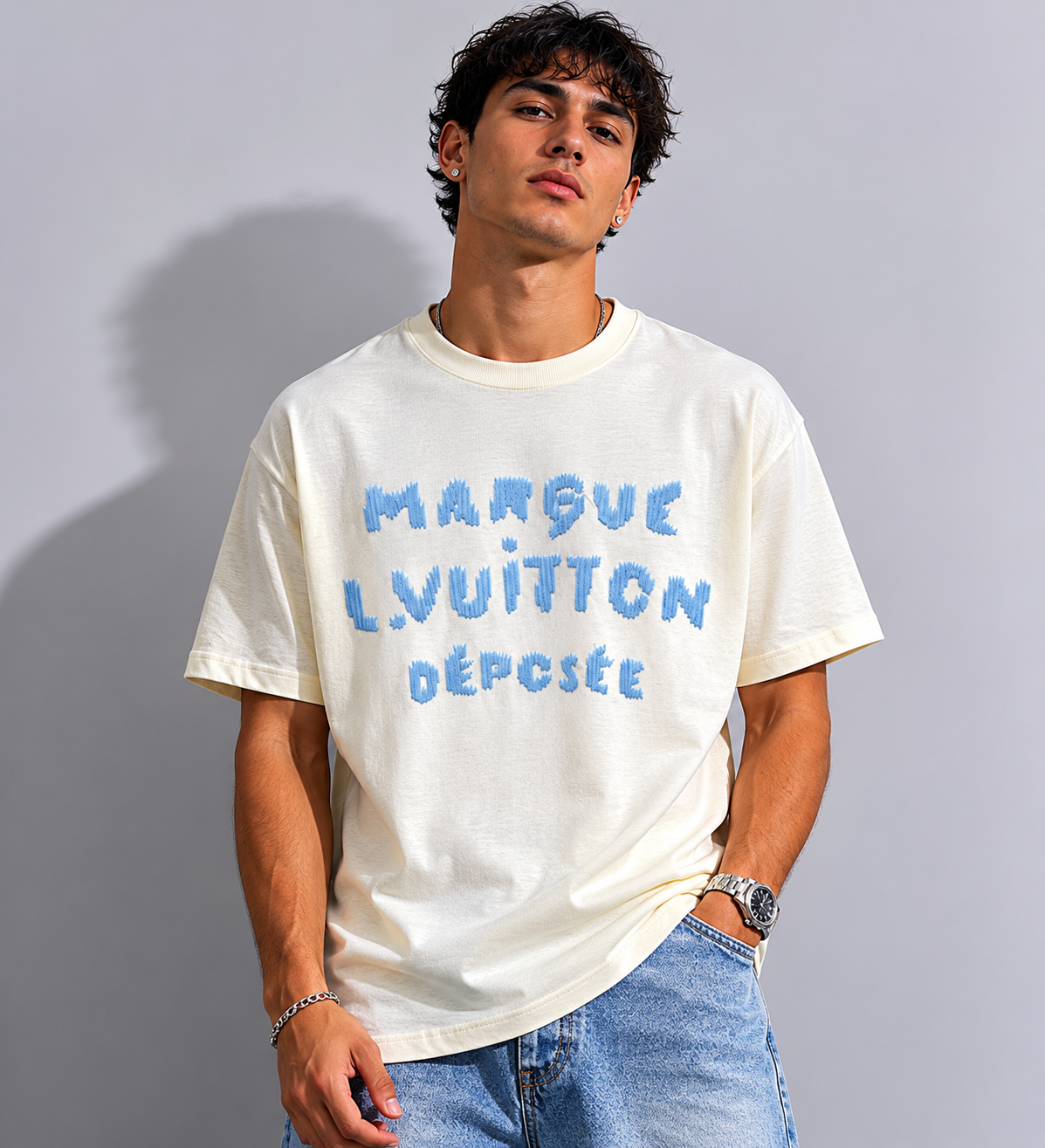 T-Shirt Oversize Cream — Graphic Print