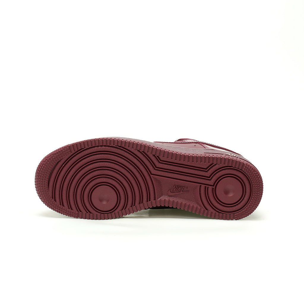 Nike Air Force 1 Low '07 – Team Red / Gold