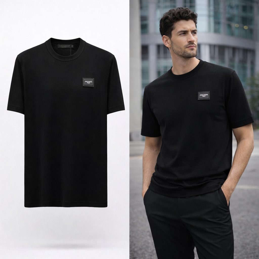 T-Shirt con Placchetta Logo sul Petto - Nero e Bianco
