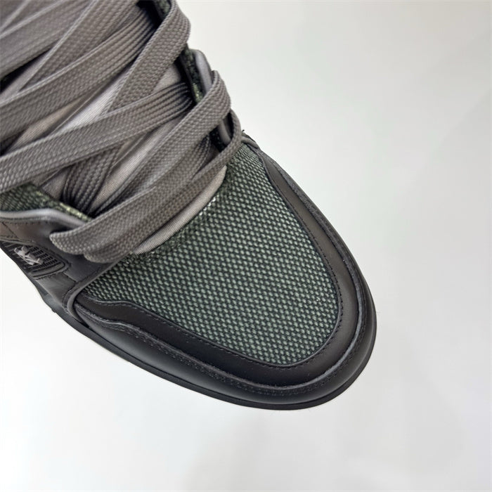 trainer shoes